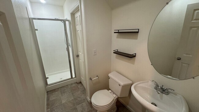 Building Photo - Welcome Home 3 or 4 BDRM SW Las Vegas