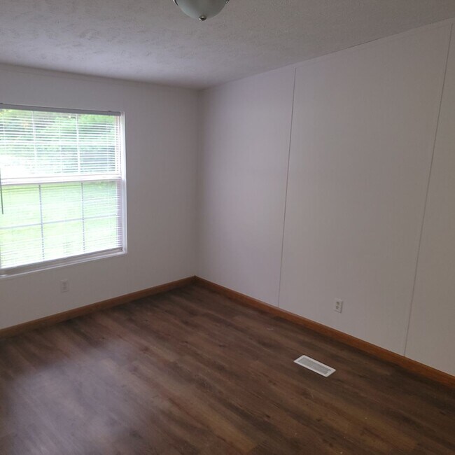 Building Photo - 3/2-Rickman, TN- For Rent