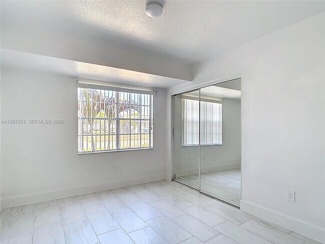 Building Photo - 4487 Pocatella Ave