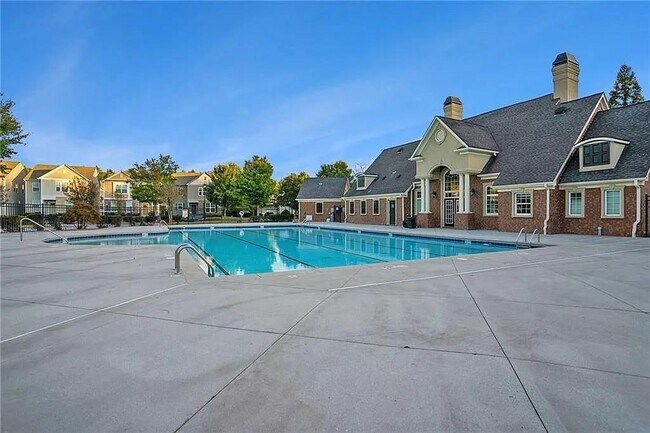 Building Photo - 887 Society Cir