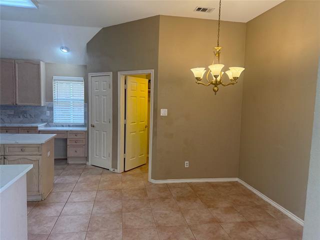 Building Photo - 9200 Fairwood Ct