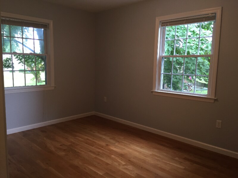 Building Photo - 141 Maplewood Ln