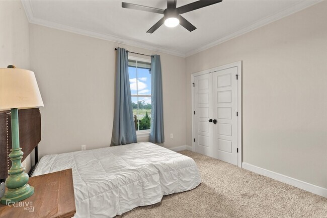 Building Photo - 440 LEGACY Pl