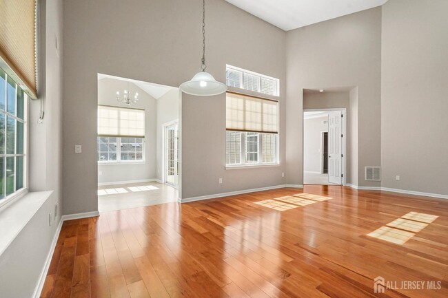 Building Photo - 37 Delmore Dr