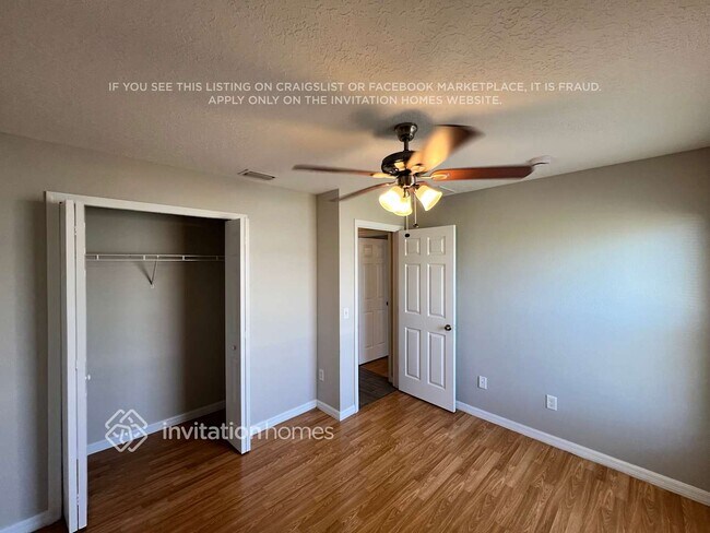 Building Photo - 5341 NW Aloha St