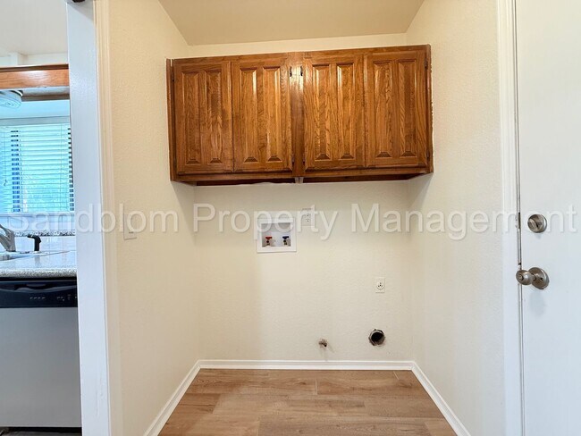 Building Photo - FOR LEASE | Broken Arrow - Union Schools | Available Now!