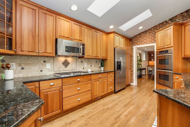 Building Photo - Chevy Chase Home