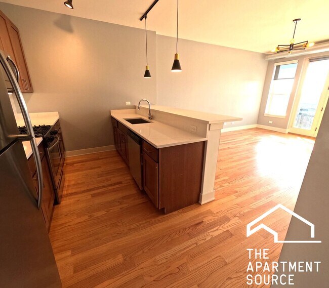 Building Photo - 2740 N Spaulding Ave