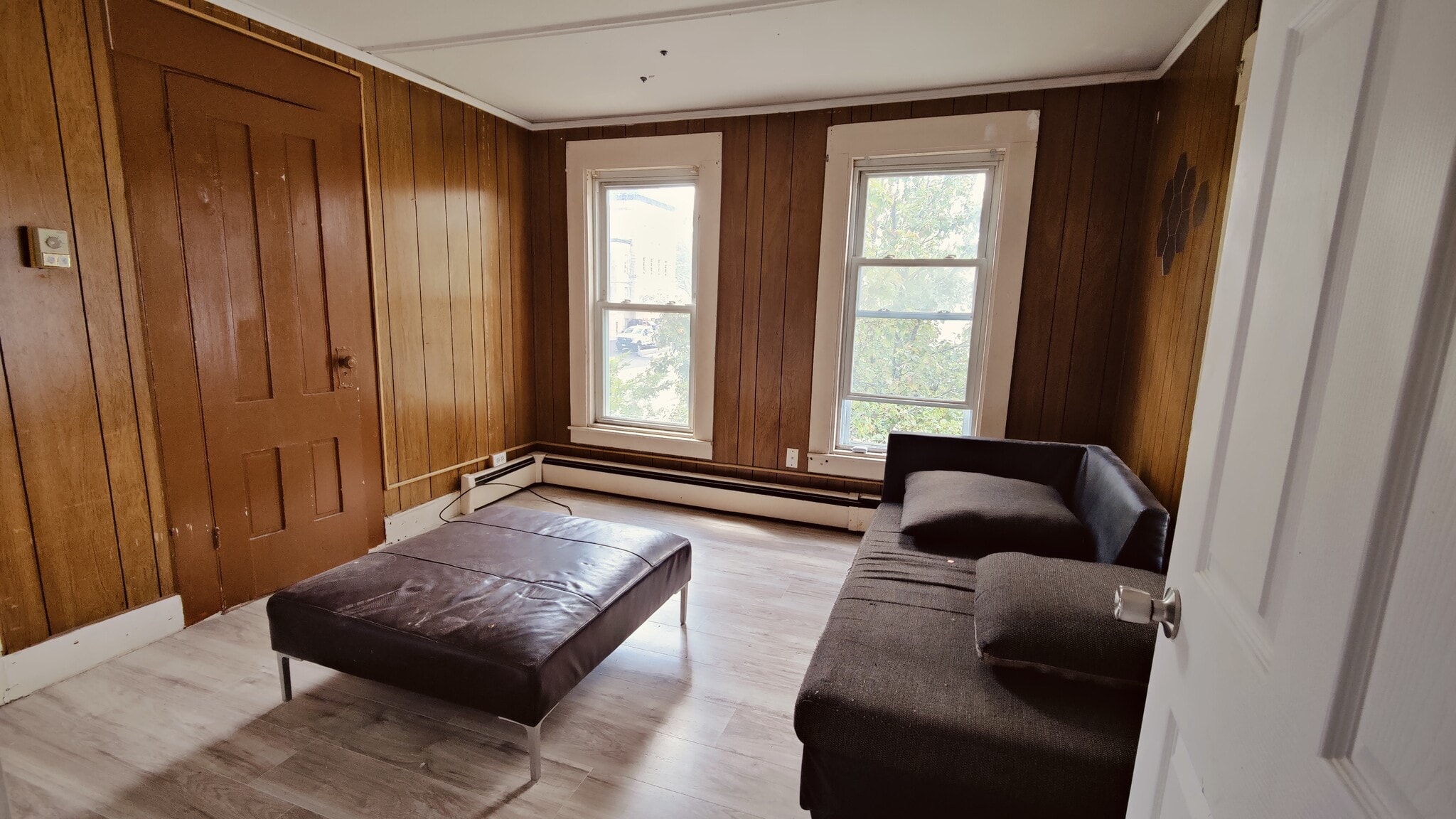 Building Photo - 206 Lowell St