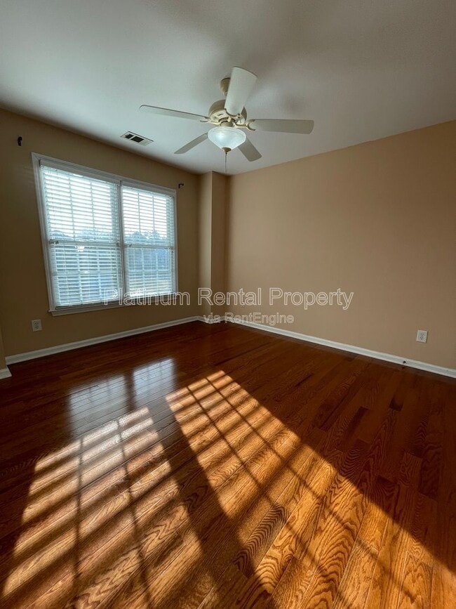 Building Photo - 2126 Malden Hill Dr