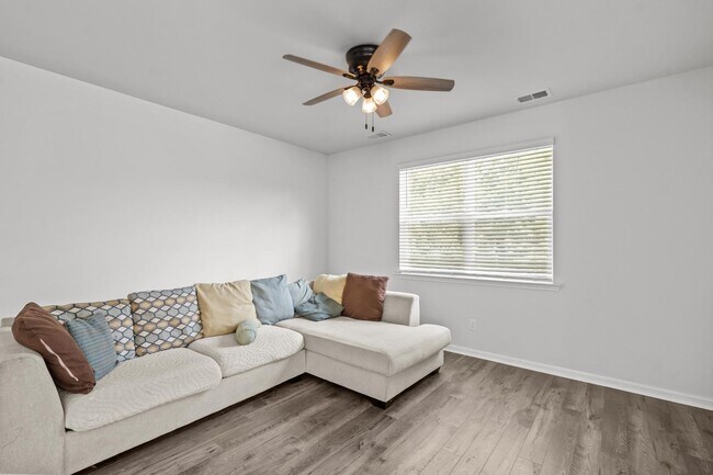 Building Photo - 72 Knotty Ct