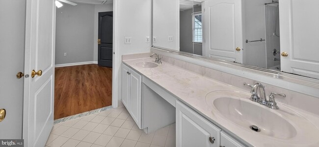 Building Photo - 6933 Sandy Creek Ct