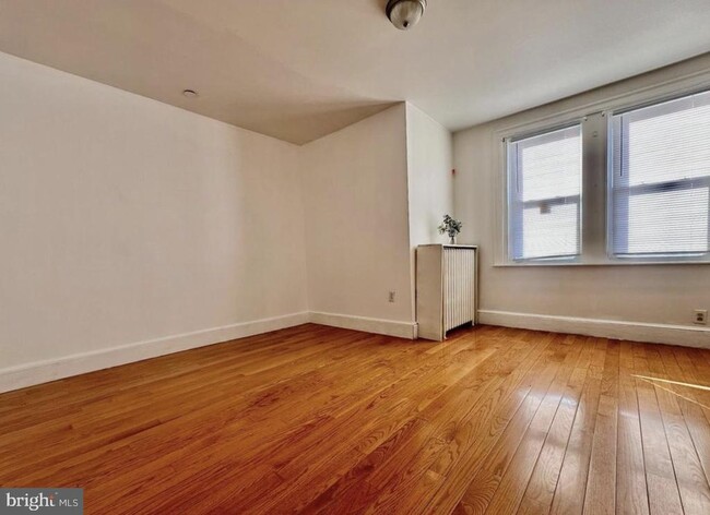 Building Photo - 329 Sanford Rd