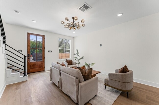 Building Photo - 8605 Amadwe St