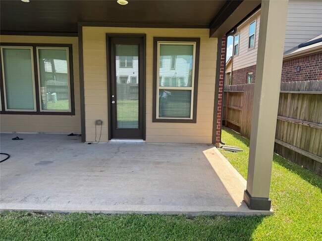 Building Photo - 22626 Williams Oak Ln
