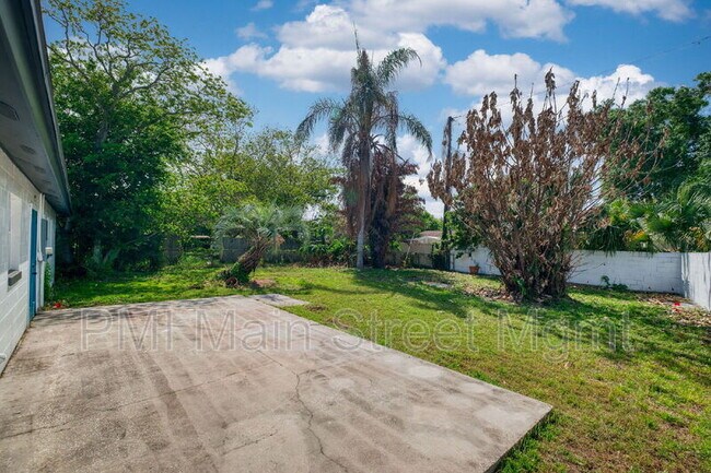 Building Photo - 1098 Leeway Ct