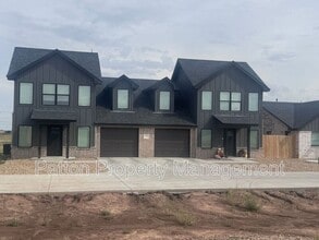 Building Photo - 14411 Periwinkle Dr