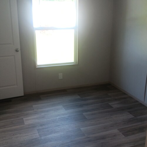 Building Photo - 1683 Mandy Dr