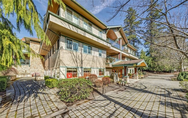 Primary Photo - 360 Knechtel Way NE