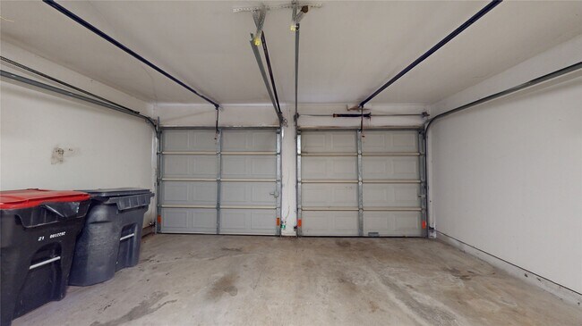 Building Photo - 2331 Barrington Pl Dr