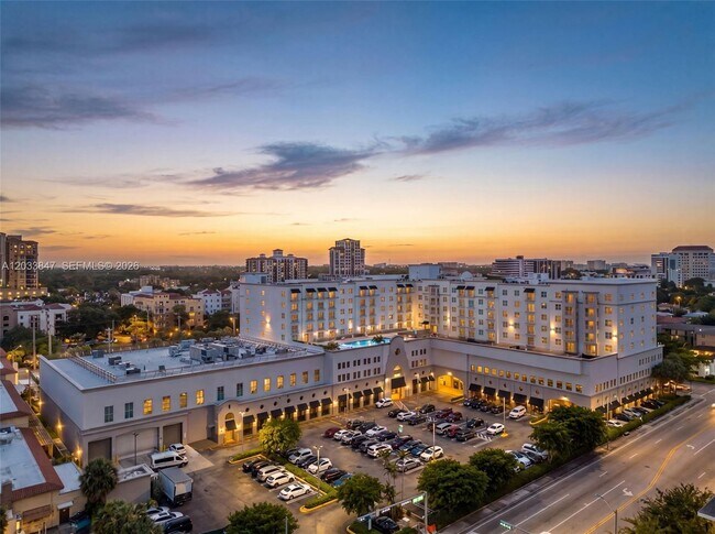 Building Photo - 50 Menores Ave
