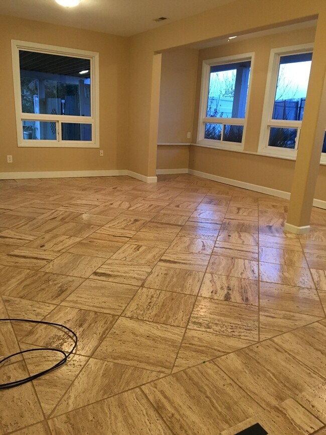 Building Photo - Almaden Valley Ranchette on 1+ Acre | Pool, Horse Property & Views