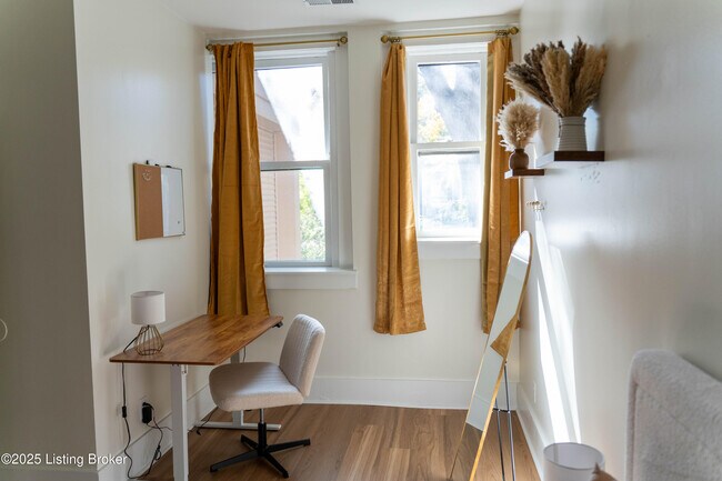 Building Photo - 1135 S 1st St