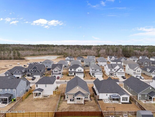 Building Photo - 3 Bed 2 Bath Unfurnished Single Family Home