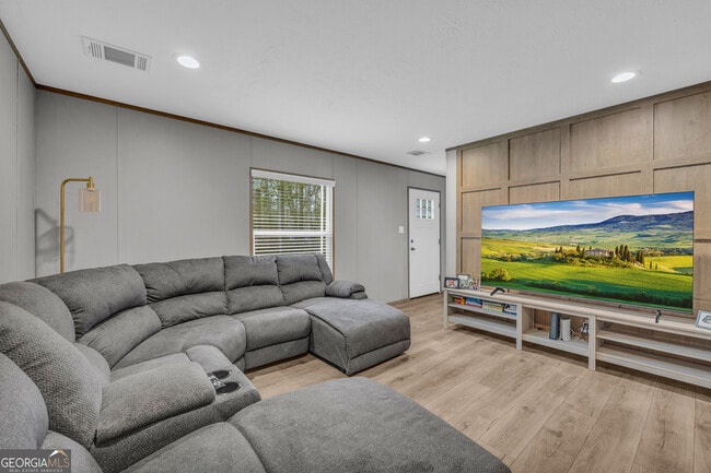 Building Photo - 473 Chandler Pl Dr