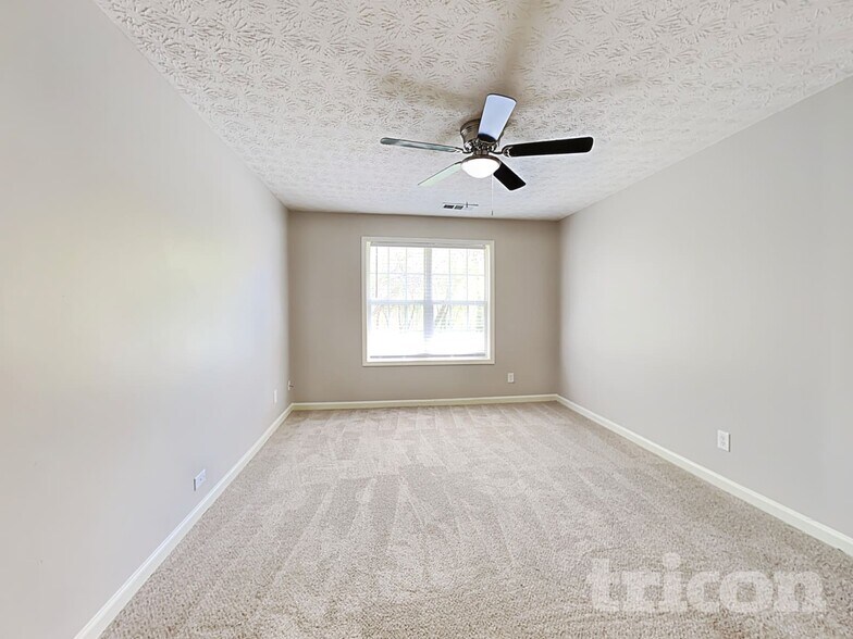 Building Photo - 1455 Enchanted Forest Dr