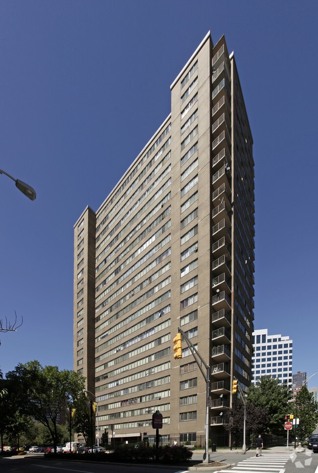 Paulus Hook Towers 100 Montgomery St Jersey City NJ 07302 Apartment