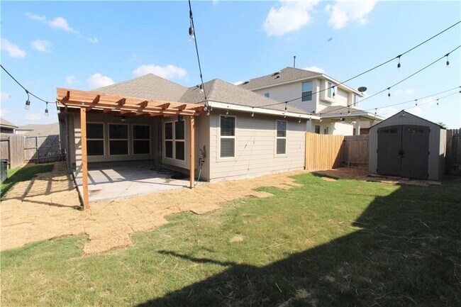 Building Photo - 323 Windswept Wy