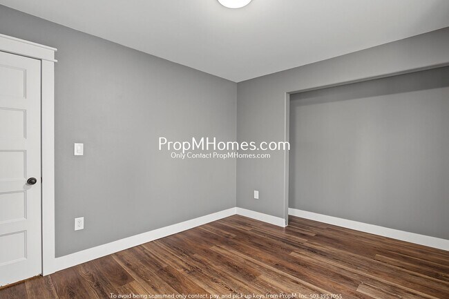 Building Photo - Beautifully Updated 4 Bedroom Home in Hillsboro!