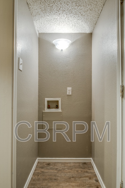 Building Photo - 5308 Kenosha Ave