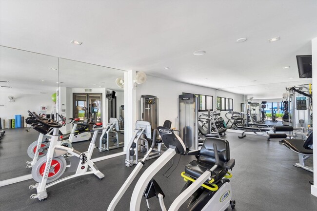 Building Photo - 3420 S Ocean Blvd