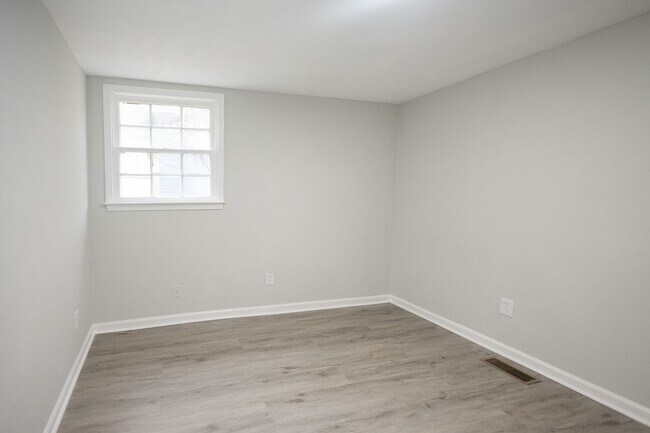Building Photo - 2 Bedroom House for Rent in Macon, GA – THIS IS NOT A DUPLEX Near Mercer University | $700/mo