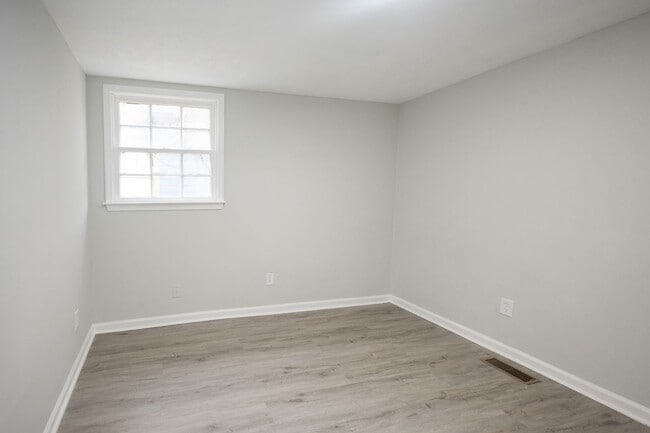 Building Photo - 2 Bedroom House for Rent in Macon, GA – THIS IS NOT A DUPLEX Near Mercer University | $900/mo