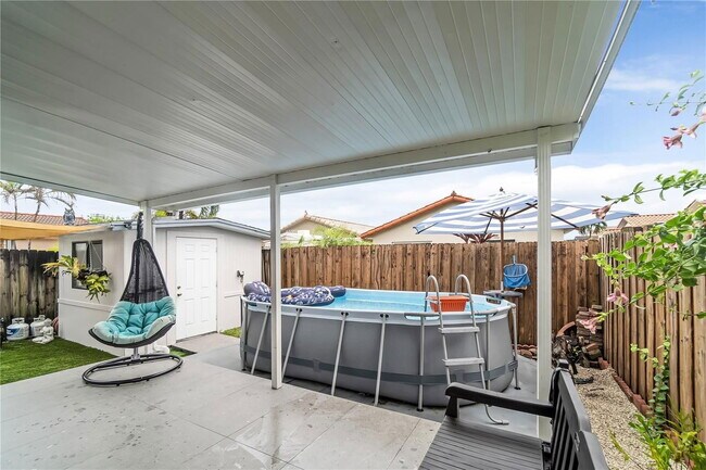 Building Photo - 980 W 43rd Pl