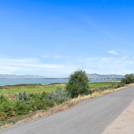 Building Photo - 687 N 380 W