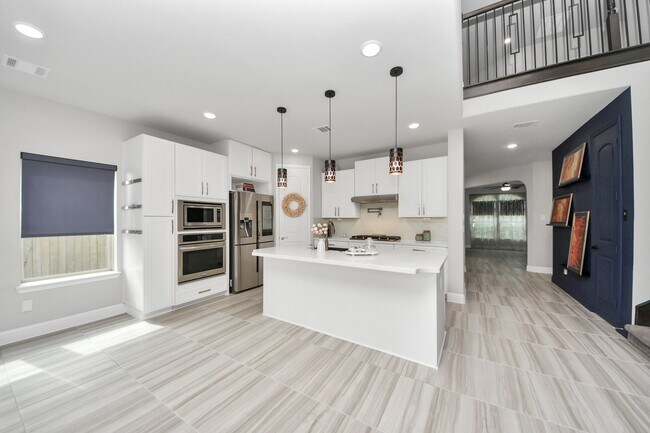 Building Photo - 1110 Honey Rose Ct