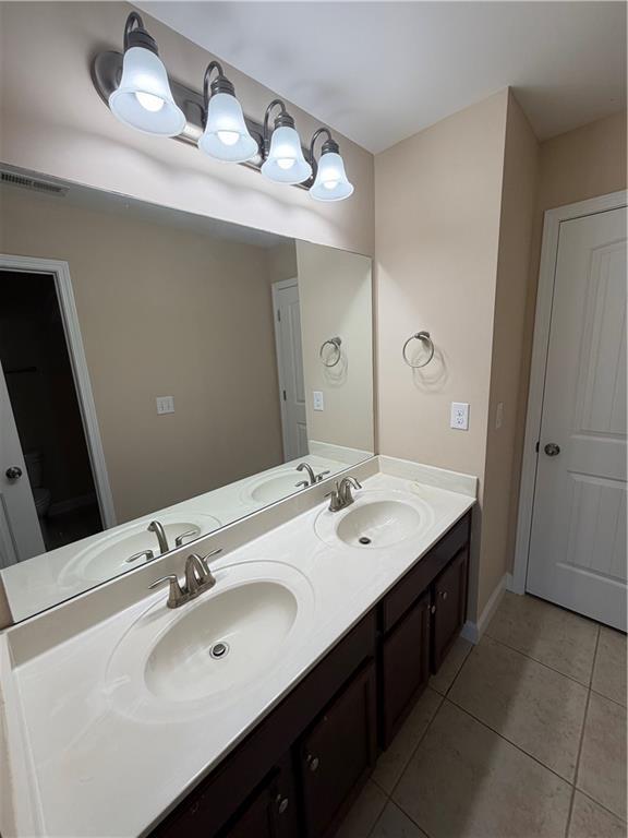 Building Photo - 4525 Highfield Dr