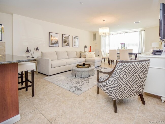 Building Photo - 200 Carney St