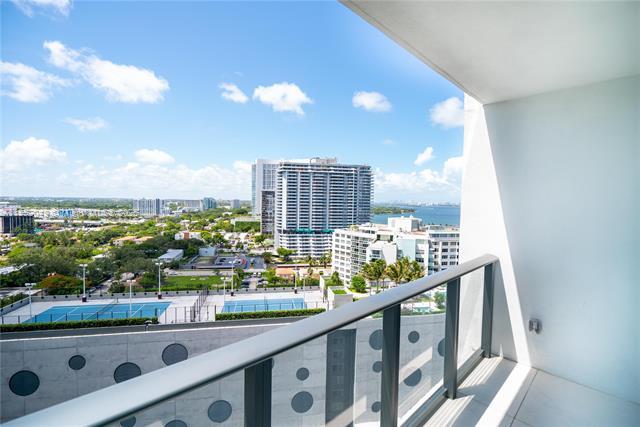 Building Photo - 650 NE 32nd St