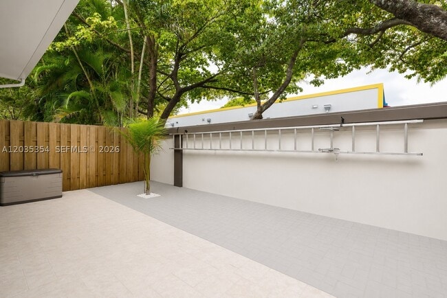 Building Photo - 102 Riverwalk Cir