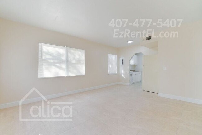 Building Photo - 1001 Henrietta Ave