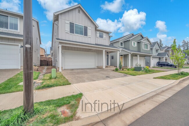 Building Photo - 8943 SW Vermillion Dr