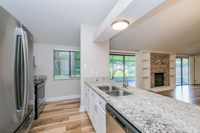 Building Photo - 5811 Silvermoon Ave