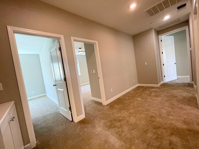 Building Photo - 1887 Orfanos Ranch Dr