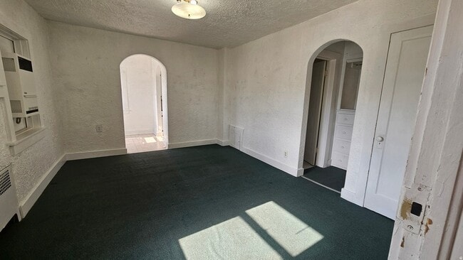 Building Photo - 15 N 100 W