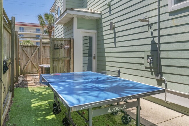 Building Photo - 2809 Scenic Hwy 98